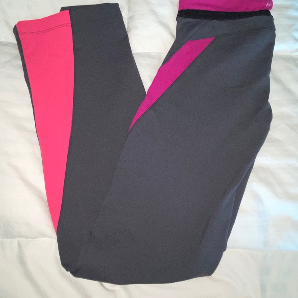 2 Bebe/ PH8 and Bebe sport workout pants. 2 items - Picture 5 of 13